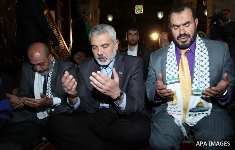 Hamas leader Ismail Haniyeh attends Friday noon prayer at Al-Azhar mosque, in Cairo, Egypt, 24 February 2012. According to media reports, the leaders of the Palestinian movements Hamas and Fatah are in Egypt for talks on...