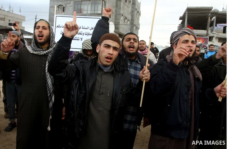 A Palestinian Salafist takes part in a protest against Syria's President Bashar al-Assad in Rafah in the southern Gaza Strip February 24, 2012. Photo by Ashraf Amra