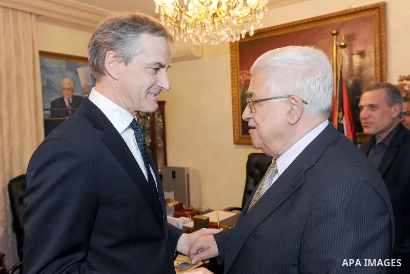 Palestinian President Mahmoud Abbas, meet with Norwegian Foreign Minister Jonas Gahr Støre in the Jordan Capital of Amman, on Feb. 27, 2012. Photo by Thaer Ganaim