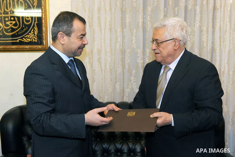 Palestinian President Mahmoud Abbas, receives an invitation from Iraqi President Jalal Talabani, to attend the Arab summit in the Jordan Capital of Amman, on Feb. 27, 2012. Photo by Thaer Ganaim