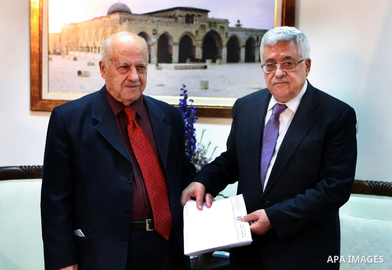 Palestinian President, Mahmoud Abbas (Abu Mazen) receives the annual report, the Anti-Corruption Commission, in the West Bank city of Ramallah, on Apr. 07, 2012. Photo by Thaer Ganaim