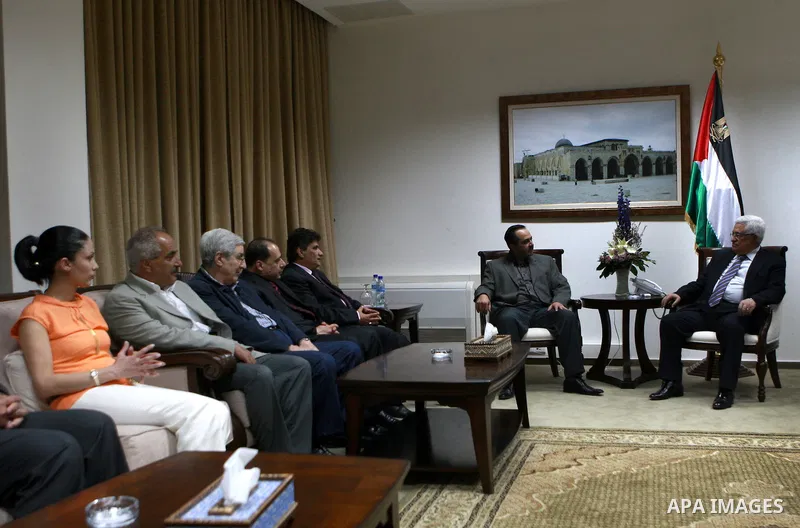 Palestinian President, Mahmoud Abbas (Abu Mazen) meets with the delegation of Arab doctors participating in the Conference Dentistry, in the West Bank city of Ramallah, on Apr. 07, 2012. Photo by Thaer Ganaim