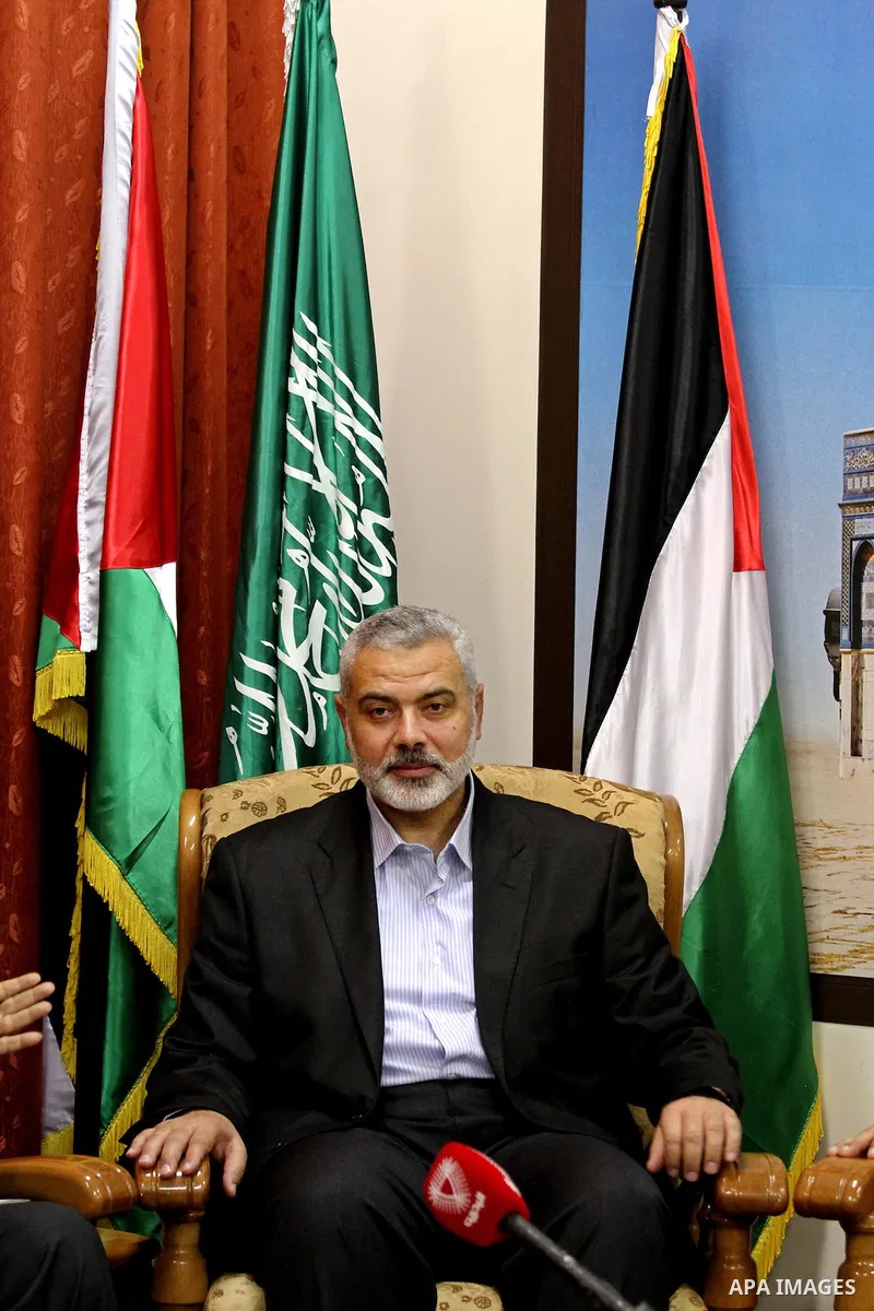 Palestinian Prime Minister in Gaza Strip, Ismail Haniya meets with the Bahrani delegation during at his house in Gaza city on April 11,2012. The Bahrani delegation is in an official visit to the Gaza Strip for three days...