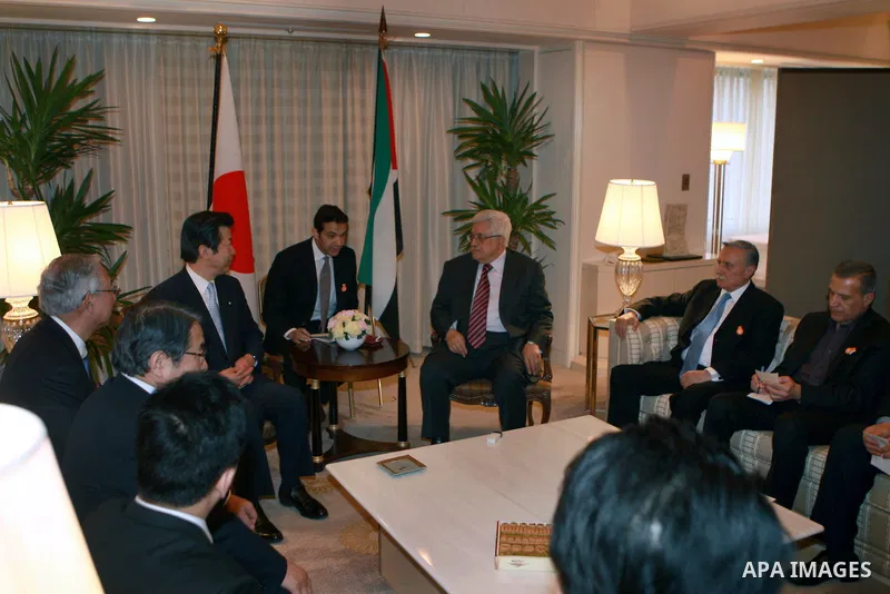 Palestinian President, Mahmoud Abbas (Abu Mazen), meets with Natasuiama Gucci Party Nyukumato, in Tokyo, on April, 12, 2012. Photo by Thaer Ganaim