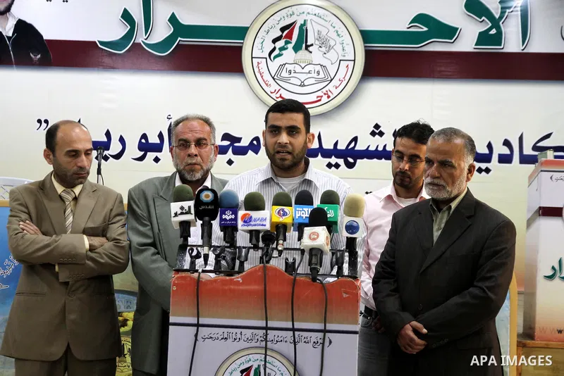 Members of the Palestinian opposition factions during a press conference in Gaza city on April 21, 2012. Photo by Ashraf Amra