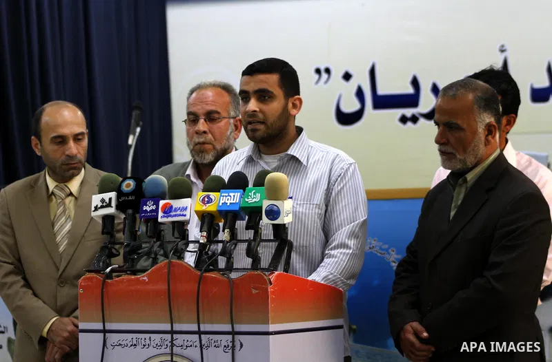 Members of the Palestinian opposition factions during a press conference in Gaza city on April 21, 2012. Photo by Ashraf Amra