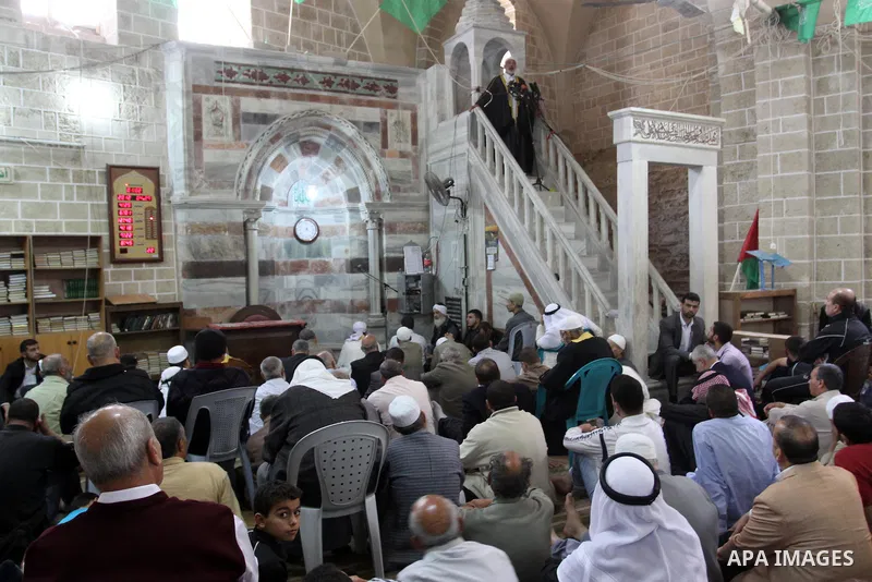 Palestinian Prime Minister Ismail Haniyeh in Gaza during Friday prayer at Al-Omary mosque in Gaza City on 27 April, 2012. Before a protest to call for the release of Palestinian prisoners held in Israeli jails in Gaza Ci...