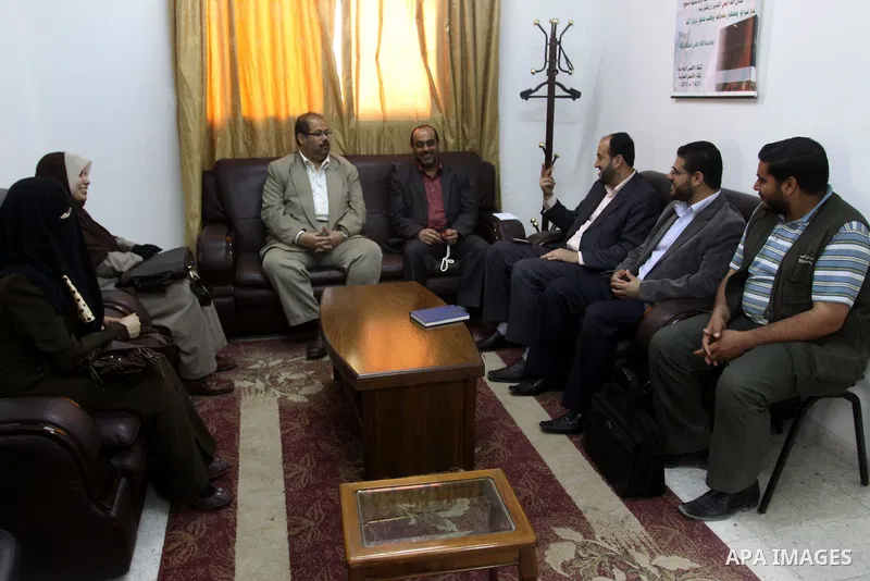 Palestinian Journalists' Syndicate, visit government media office in Gaza city on April 29,2012. Photo by Mohammed Asad