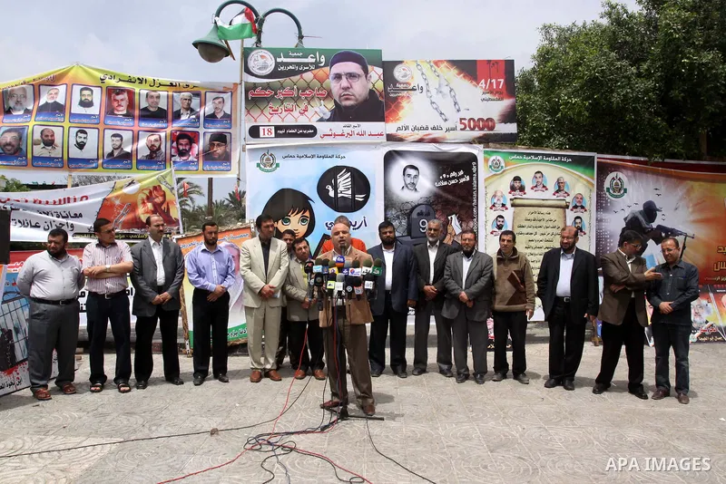 Palestinian Trade Unions take Part in solidarity with Palestinian prisoners being held in Israeli jails in Gaza City, on April 29, 2012.1,350 Palestinian prisoners being held in Israel are observing an open-ended hunger...