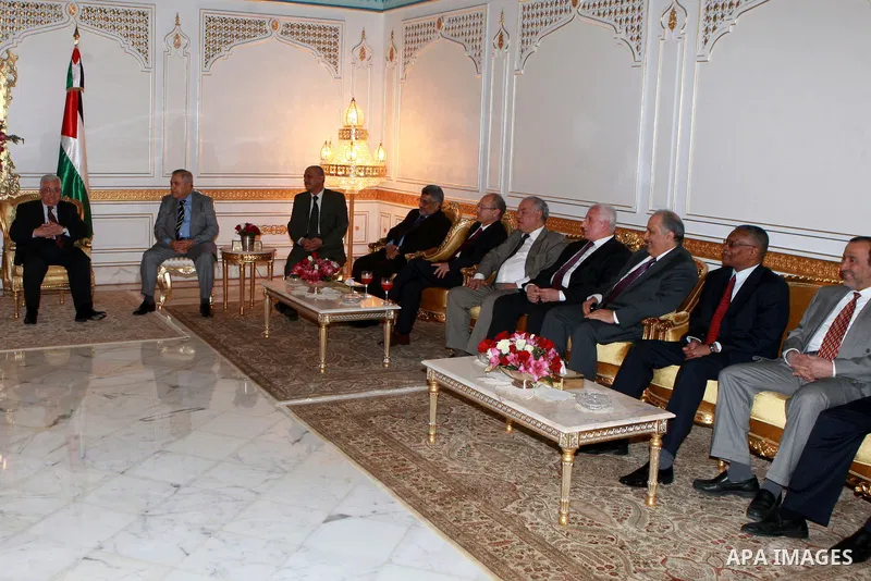 Palestinian President, Mahmoud Abbas (Abu Mazen) meets with Arab ambassadorsi in Tunisia, on April 30, 2012. Photo by Thaer Ganaim