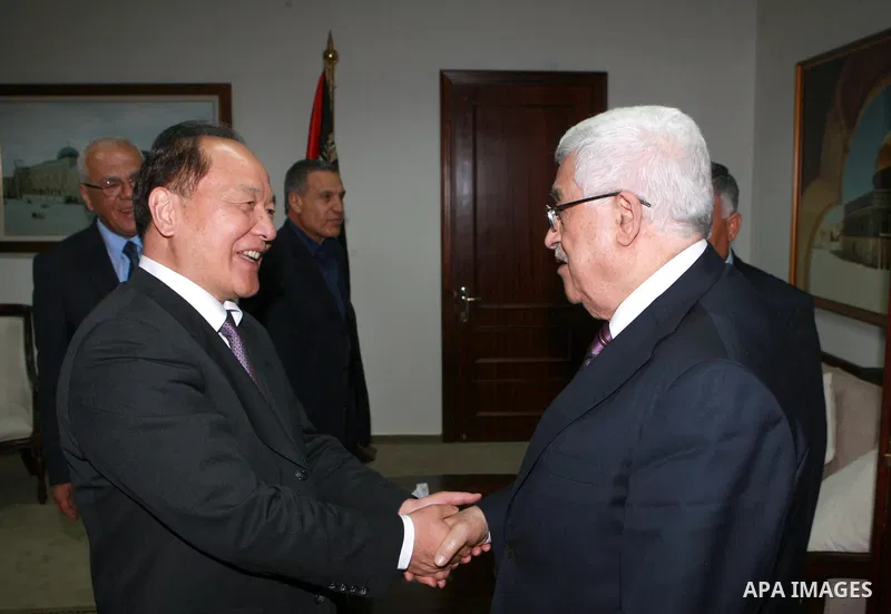 Palestinian president Mahmoud Abbas, meets with Chinese envoy to the peace process in the West bank city of Ramallah, on May. 07, 2012. Photo by Thaer Ganaim