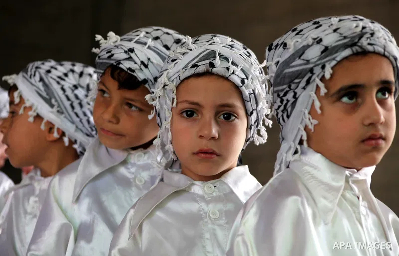 Palestinian children take part in a rally in Gaza City ahead of Nakba May 9, 2012. On May 15 Palestinians will mark "Nakba," or catastrophe, of Israel's founding in a 1948 war, when hundreds of thousands of their brethre...