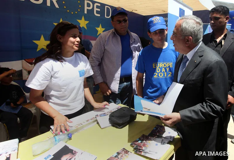 Palestinian Prime Minister Salam Fayyad, participates in a ceremony of the celebration "Europe Day", in the West Bank city of Ramallah, on May 09, 2012. Photo by Mustafa Abu Dayeh