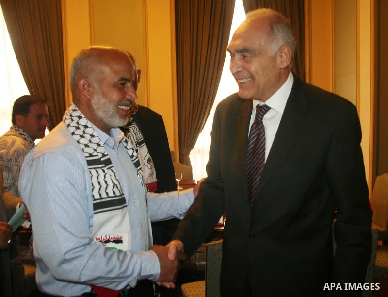 Palestinians delegation of released prisoners meet with Egyptian Foreign Minister Mohammed Kamel Amr in Egypt on May 12, 2012. Photo by Emad Ashtawy