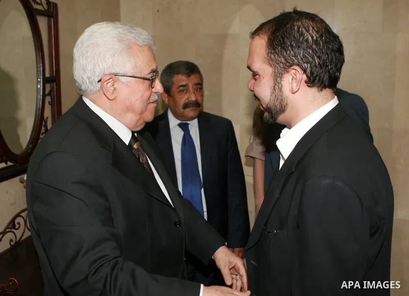 Palestinian President, Mahmoud Abbas (Abu Mazen) meets with Prince Ali Bin Al Hussein, in the West Bank city of Ramallah, on May 14, 2012. Photo by Thaer Ganaim