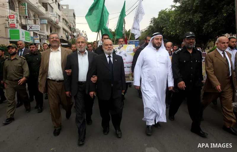 Palestinian Hamas police officers take part in a rally to show solidarity with prisoners held in Israeli jails, in Gaza City May 14, 2012. One in three of the 4,800 Palestinians serving time in Israeli jails began refusi...
