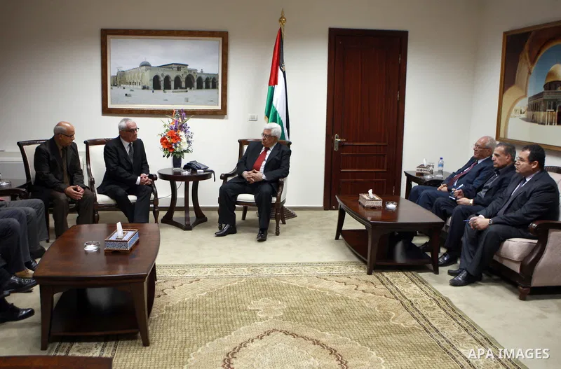 Palestinian President, Mahmoud Abbas (Abu Mazen) meets with French delegation, in the West Bank city of Ramallah, on May 14, 2012. Photo by Thaer Ganaim