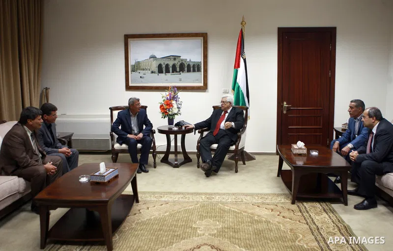 Palestinian President, Mahmoud Abbas (Abu Mazen) meets with Minister of the prisoners, in the West Bank city of Ramallah, on May 14, 2012. Photo by Thaer Ganaim