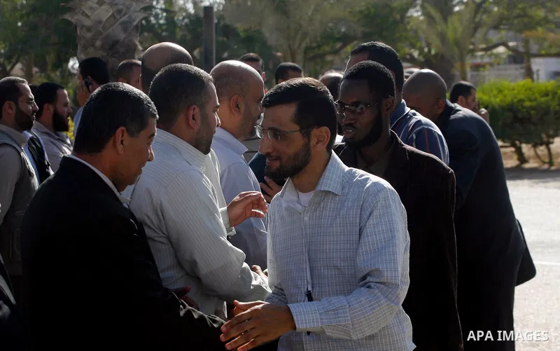 Palestinians receive the members of the convoy "Shad Al Rehal" from Global Coalition to support Jerusalem at the border between Egypt and Gaza in the southern Gaza Strip on May 20, 2012. the convoy have 68 solidarity of...