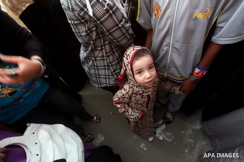 Voters wait outside a polling station in Cairo during presidential elections May 24, 2012. Egypt resumes its first free presidential election on Thursday after voting passed off mostly calmly on the first day apart from...
