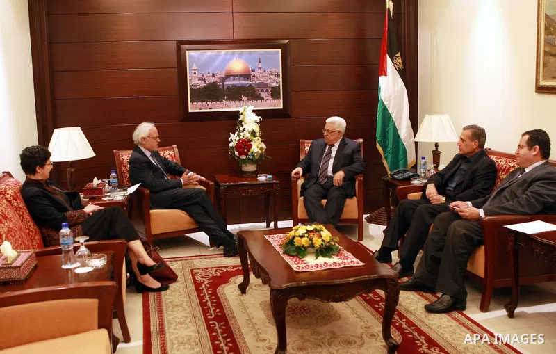 Palestinian President, Mahmoud Abbas (Abu Mazen) meets with Martin Indyk, in the West Bank city of Ramallah, on May, 26, 2012. Photo by Thaer Ganaim