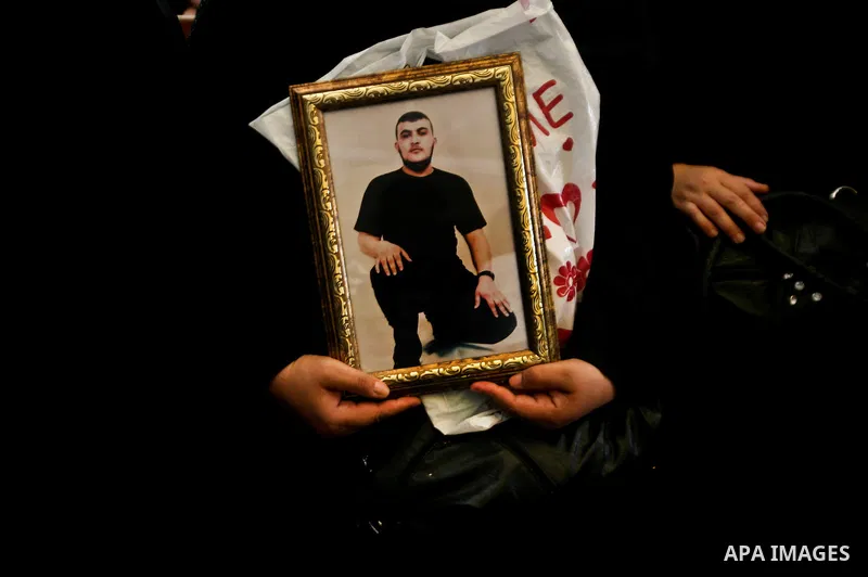 Relatives of Palestinian prisoners participate a protest at the Red Cross' offices in Gaza City to call for the release of Palestinian prisoners held in Israeli jails, on May. 28, 2012. Photo by Ali Jadallah