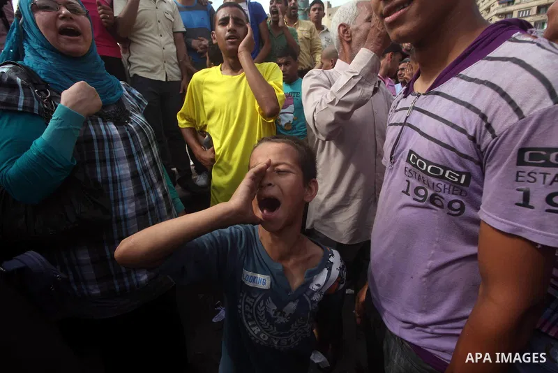 Egyptian protesters attend a demonstration, against presidential candidate Ahmed Shafiq at Tahrir Square in Cairo May 29, 2012. According to full official results released Monday by the election commission. Commission ch...