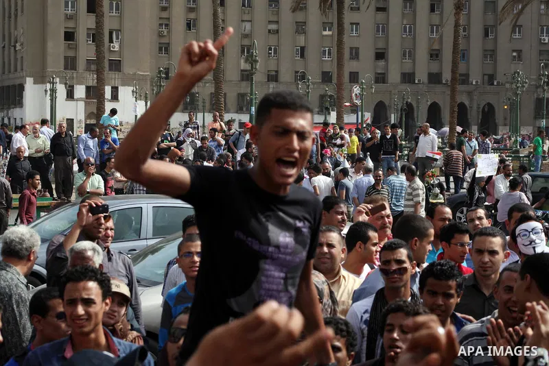 Egyptian protesters attend a demonstration, against presidential candidate Ahmed Shafiq at Tahrir Square in Cairo May 29, 2012. According to full official results released Monday by the election commission. Commission ch...