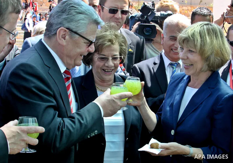 German Federal President Joachim Gauck, and his partner Daniela Schadt, take part during Opening Ceremony of Palestinian school in the Burin Village near the West Bank City of Nablus, 31 May 2012. The German head of stat...