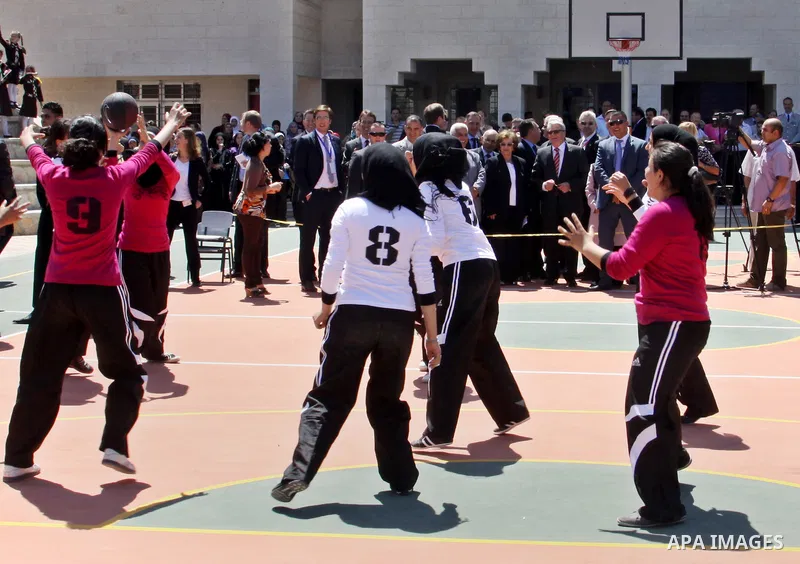 German Federal President Joachim Gauck, greets the students of a girls school in Nablus, Palestinian Territories, 31 May 2012. The German head of state visits Israel and the Palestinian Territories on a state visit. Phot...