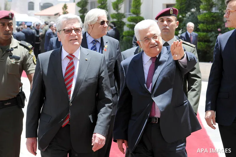 Palestinian President Mahmoud Abbas (Abu Mazen) meets with German President Joachim Gauck ,in the West Bank City of Ramallah, on May 31, 2012. Photo by Thaer Ganaim