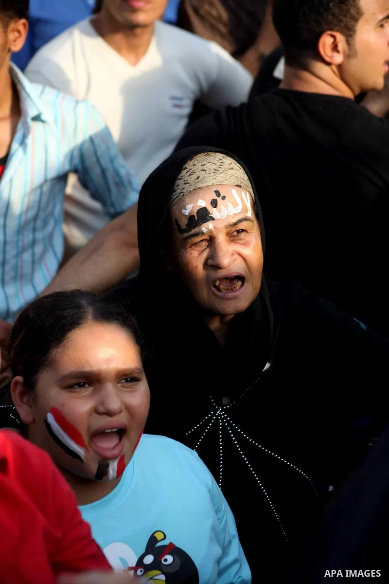Egyptian protesters chant slogans against Egyptian presidential candidate Ahmed Shafiq in Tahrir Square decrying the result of the first round of voting in the Egyptian presidential election in Cairo, Egypt, Friday, June...
