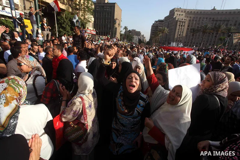 Egyptian anti-Mubarak protesters gather in Cairo's Tahrir square on June 02, 2012. Egypt's Muslim Brotherhood called for mass protests after a court sentenced ousted President Hosni Mubarak and his interior minister to l...