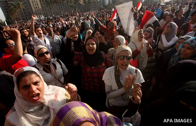 Egyptian anti-Mubarak protesters gather in Cairo's Tahrir square on June 02, 2012. Egypt's Muslim Brotherhood called for mass protests after a court sentenced ousted President Hosni Mubarak and his interior minister to l...