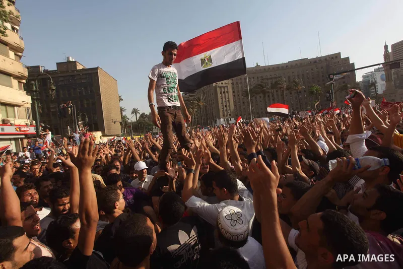 Egyptian anti-Mubarak protesters gather in Cairo's Tahrir square on June 02, 2012. Egypt's Muslim Brotherhood called for mass protests after a court sentenced ousted President Hosni Mubarak and his interior minister to l...