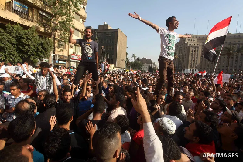Egyptian anti-Mubarak protesters gather in Cairo's Tahrir square on June 02, 2012. Egypt's Muslim Brotherhood called for mass protests after a court sentenced ousted President Hosni Mubarak and his interior minister to l...