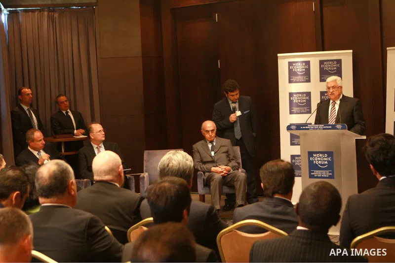 Palestinian President Mahmoud Abbas (Abu Mazen) meets with Palestinian, Turks and Arabs businessmen on June 05, 2012. Photo by Thaer Ganaim