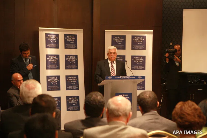 Palestinian President Mahmoud Abbas (Abu Mazen) meets with Palestinian, Turks and Arabs businessmen on June 05, 2012. Photo by Thaer Ganaim