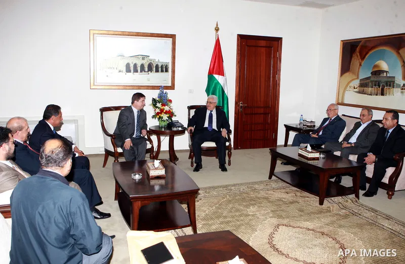 Palestinian President Mahmoud Abbas (Abu Mazen) meets with delegation of Medical Syndicate in the West Bank City of Ramallah on 20 June 2012. Photo by Thaer Ganaim
