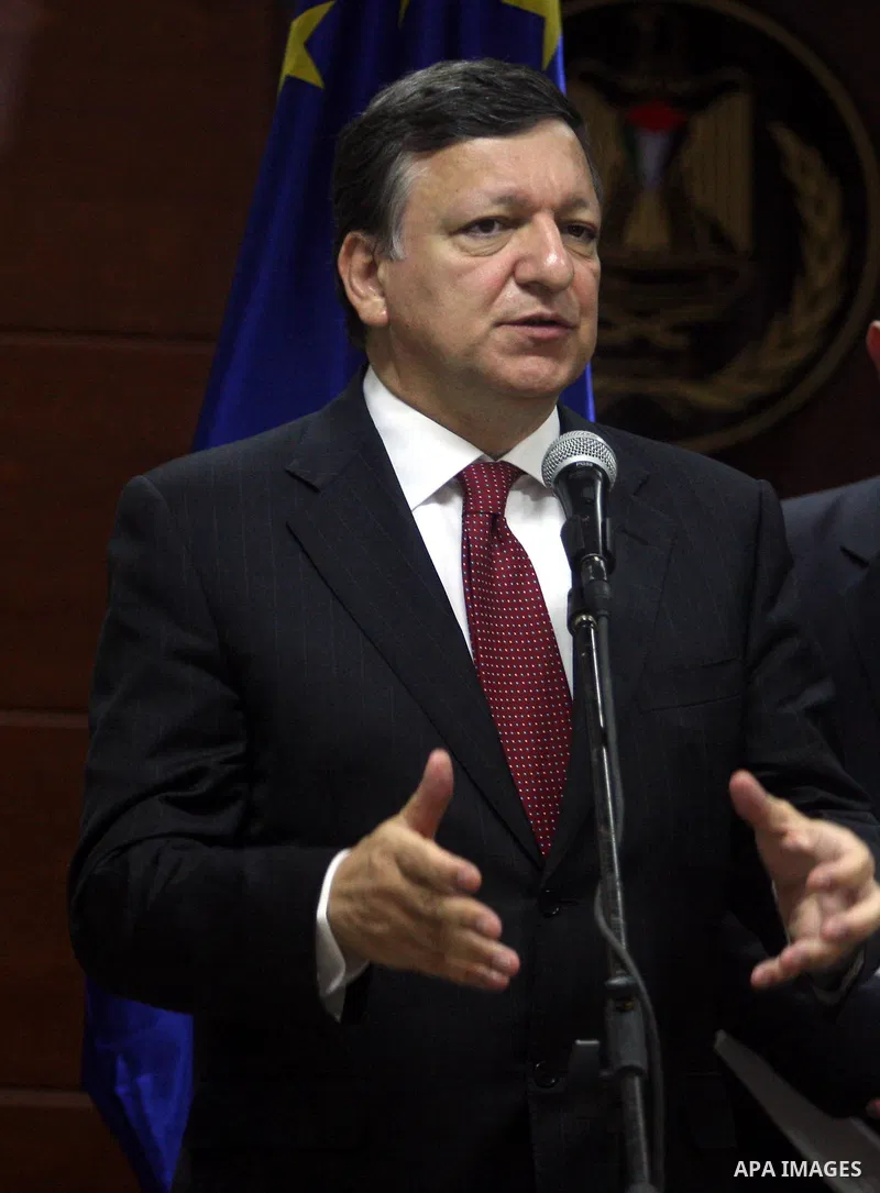 Palestinian President Mahmoud Abbas, meets European Commission President Jose Manuel Barroso in the West Bank city of Ramallah July 8, 2012. Photo by Issam Rimawi
