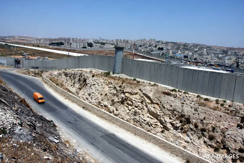 General view of the wall of separation between Ramallah and Jerusalem, July 9, 2012. Eight years ago, specifically in 2004, has taken International Court of Justice, judicial arm statute of the United Nations, based in T...