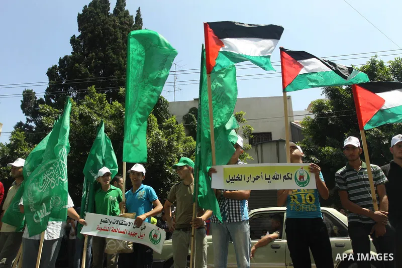 Palestinians take part a protest against political arrests by the security forces in the West Bank, Gaza City on July 11,2012. Photo by Naaman Omar