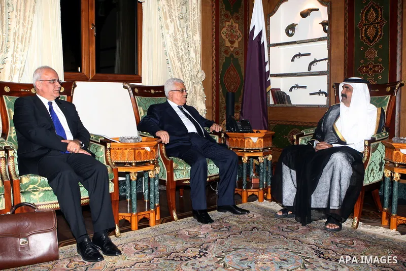 Palestinian President, Mahmoud Abbas (Abu Mazen), meets with the Emir of Qatar Hamad bin Hamad al-Thani, in Doha on July. 22, 2012. Photo by Thaer Ganaim