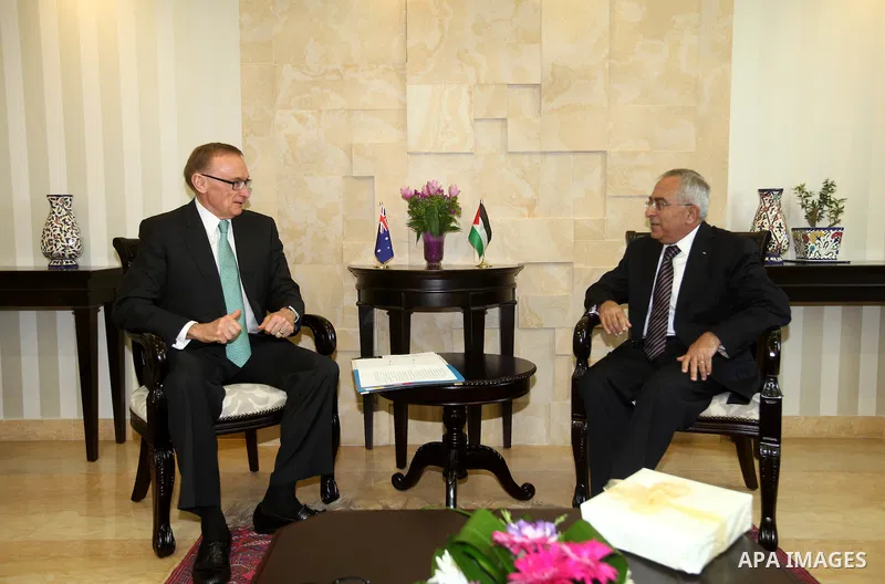 Palestinian Prime Minister, Salam Fayyad receives Australian Foreign Minister, Hon Bob Carr in the West Bank city of Ramallah, on Aug. 06, 2012. Photo by Mustafa Abu Dayeh