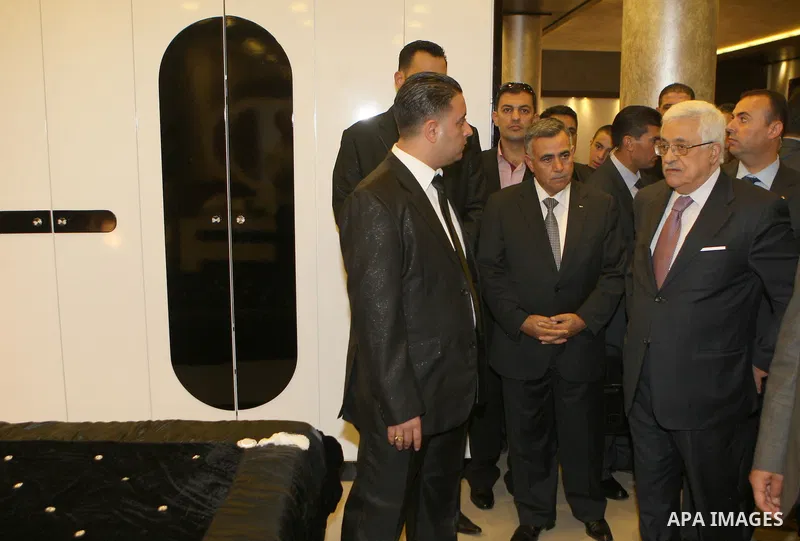 Palestinian President, Mahmoud Abbas (Abu Mazen), inspects a factory in the West Bank city of Nablus on, Aug. 07, 2012. Photo by Thaer Ganaim
