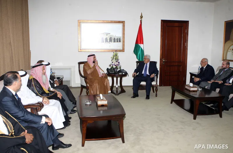 Palestinian President Mahmoud Abbas (Abu Mazen ) meets with Bahraini delegation of solidarity committee headed by Sheikh Ali Matar in the West Bank city of Ramallah, on Aug 17,2012. Photo by Thaer Ganaim