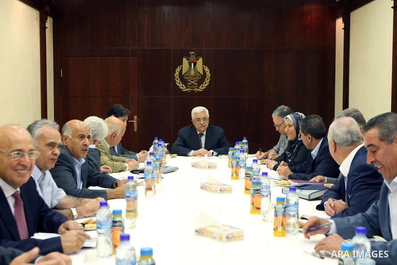 .Palestinian President Mahmoud Abbas (Abu Mazen) meets with members of the Central Committee, in the West Bank city of Ramallah on Sep. 03, 2012. Photo by Thaer Ganaim