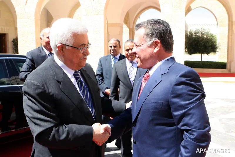 Palestinian President Mahmoud Abbas (Abu Mazen) meets with Jordan's King Abdullah II in Amman on sep. 05, 2012. Photo by Thaer Ganaim