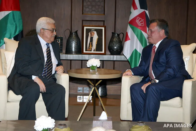 Palestinian President Mahmoud Abbas (Abu Mazen) meets with Jordan's King Abdullah II in Amman on sep. 05, 2012. Photo by Thaer Ganaim
