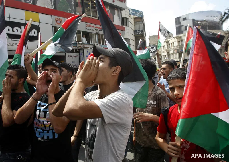 Palestinians protest against rising fuel prices and the high cost of living, in the West Bank city of Nablus, on , Sep. 09, 2012. Photo by Nedal Eshtayah